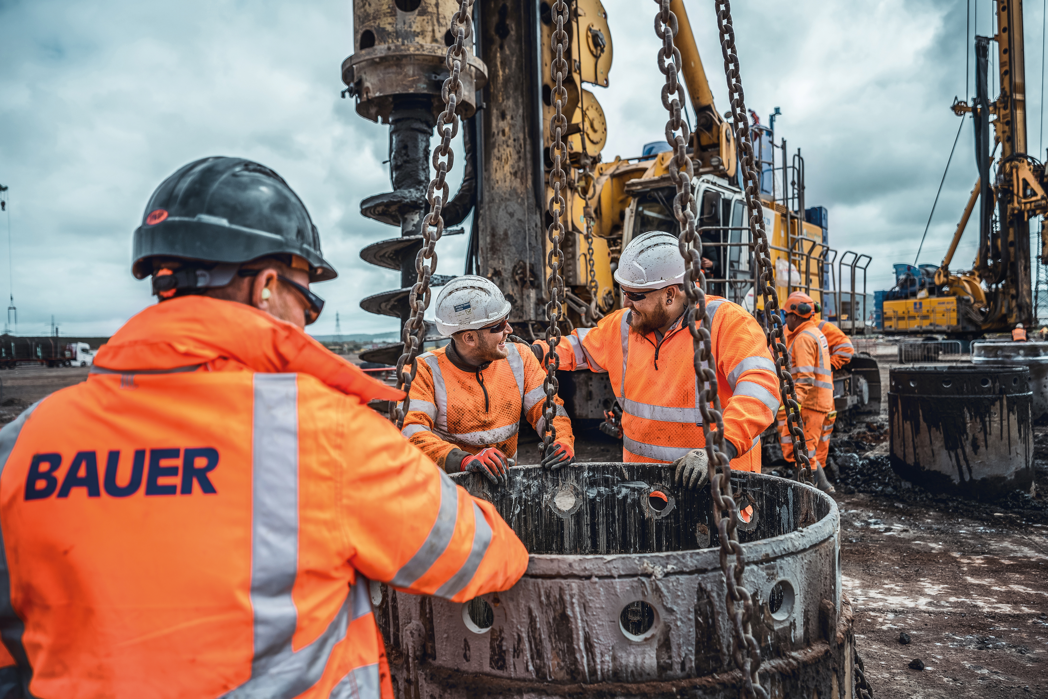 Bored pile work in Teesside, United Kingdom, by Bauer Spezialtiefbau